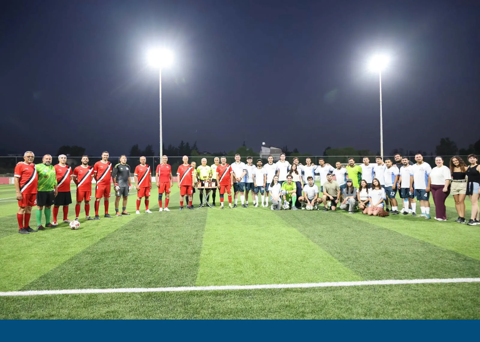 Cumhuriyet Meclisi ile Gençlik Meclisi takımları dostluk maçında buluştu